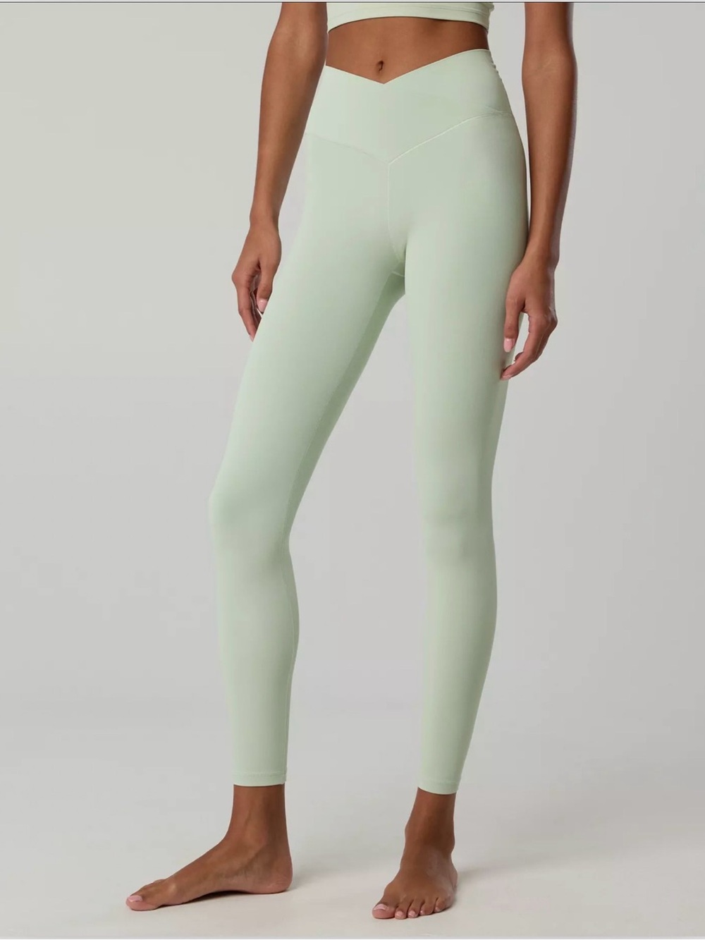 Offline by Aerie Lime Green Size Small Leggings